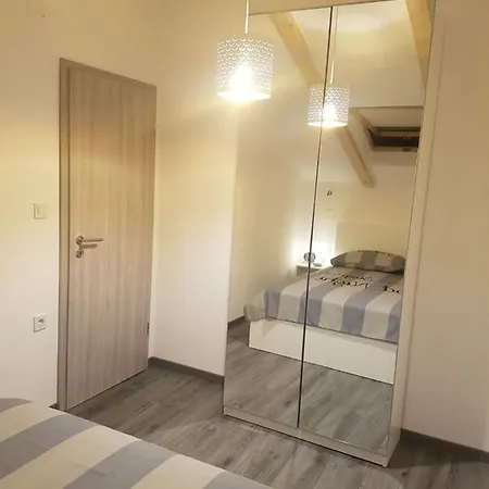 Apartments And Rooms Ivana Krk Town Exteriér fotografie