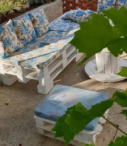 Apartments And Rooms Ivana